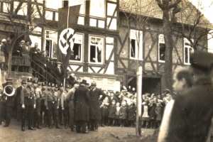 06 He_Anger_02 120x850