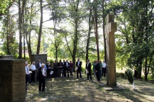Ehrenmal-1080