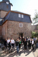 nach-der-Kirche-vor-der-Kirch-800