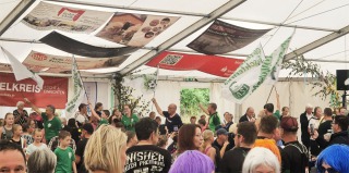 L-Fahnenparade-2-web